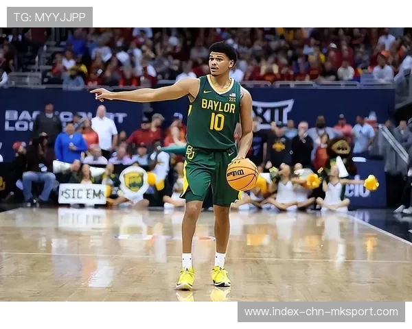 NCAA 大学篮球：超级新秀轰 55 分