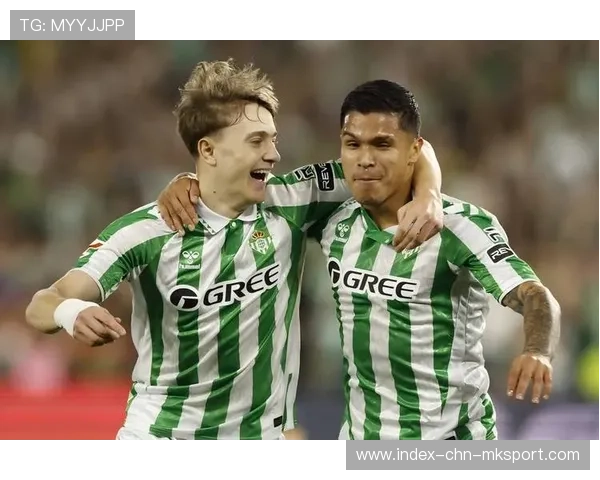 埃尔切门将一夜成名,升班马展现顶级抗压力 埃尔切门将一夜成名,升班马展现顶级抗压力