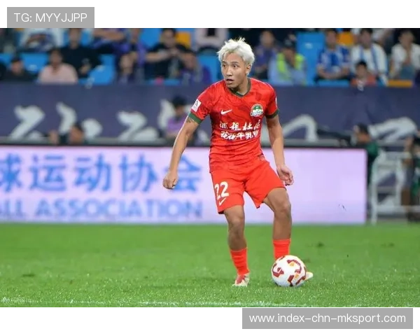 河南队拉莫斯盯细节，前场压迫落位更紧凑